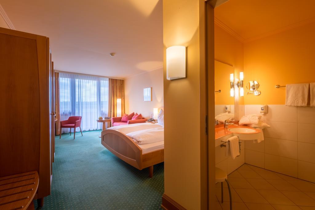 Gesundheitshotel Weissenstadt Am See Exterior photo